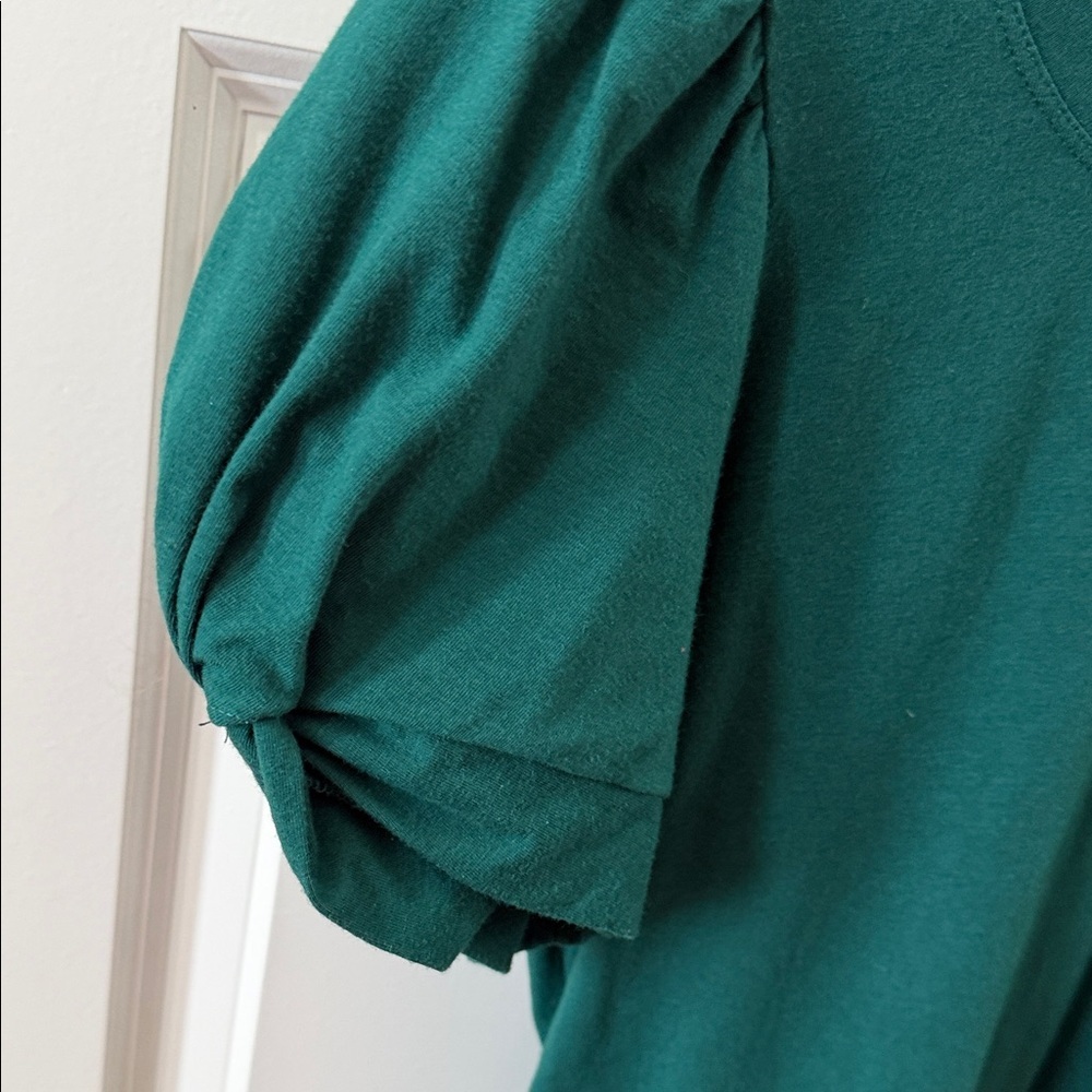 Amazon Essentials Dark Green Puff Sleeve Tee - Picture 5 of 9